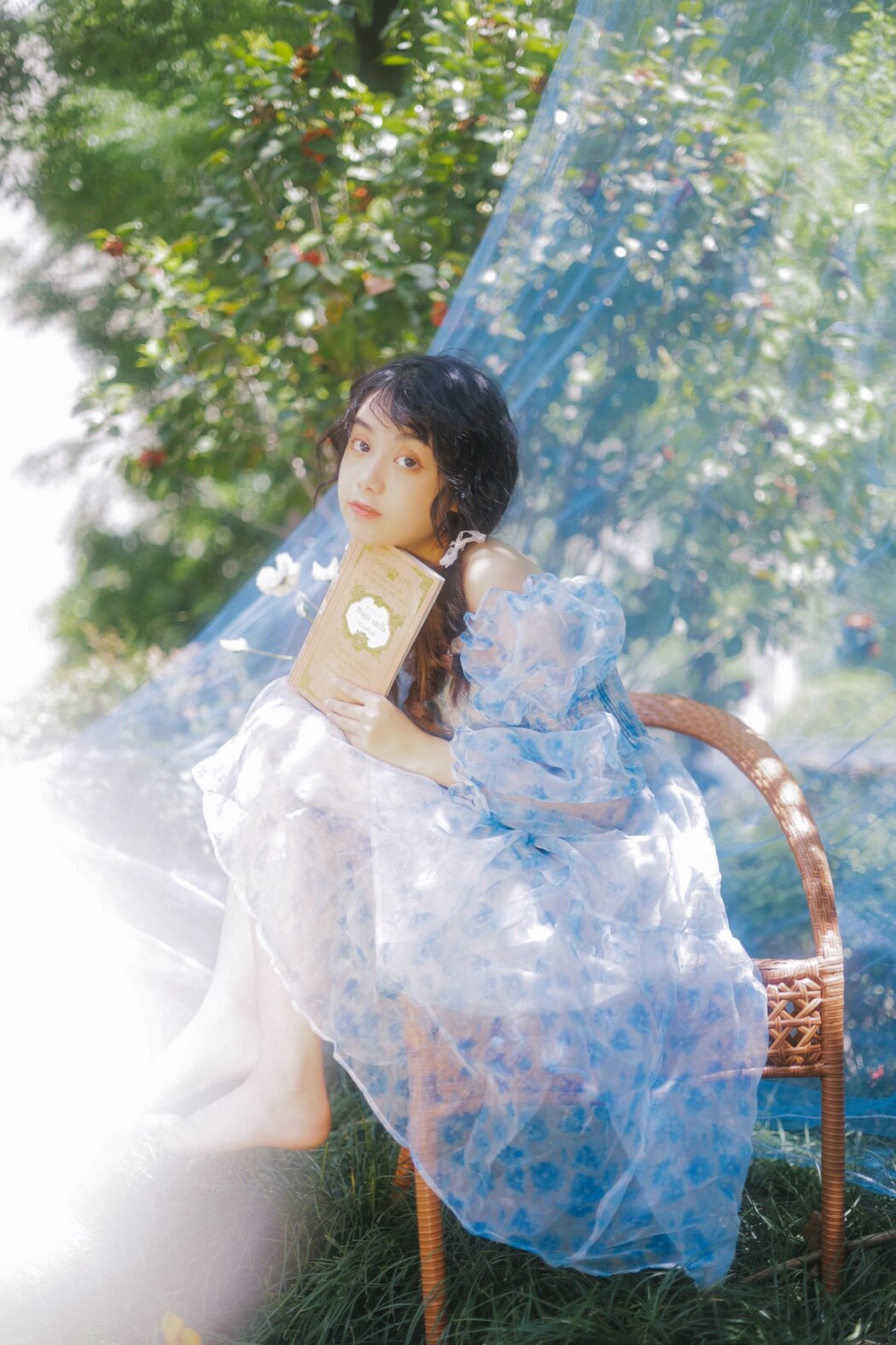 YiTuYu艺图语 Vol.2064 Qian Qian