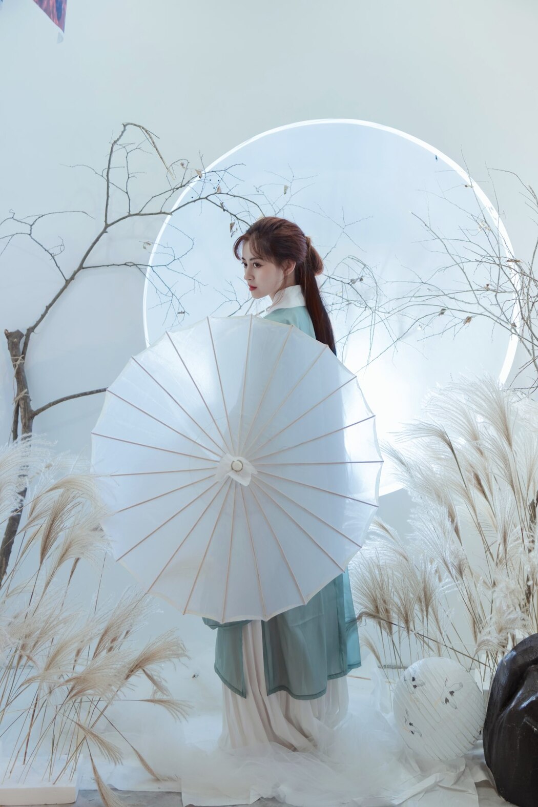 YiTuYu艺图语 Vol.2077 Yi Xuan