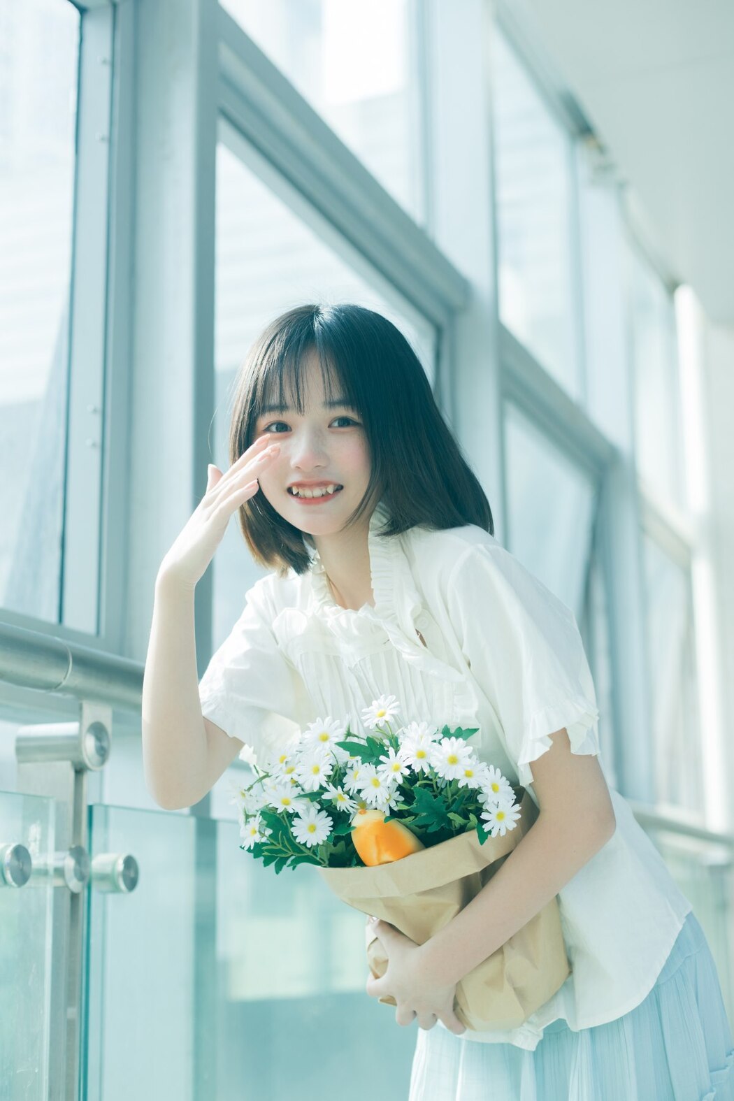YiTuYu艺图语 Vol.2096 Xiao Yi Mei Mei Cute