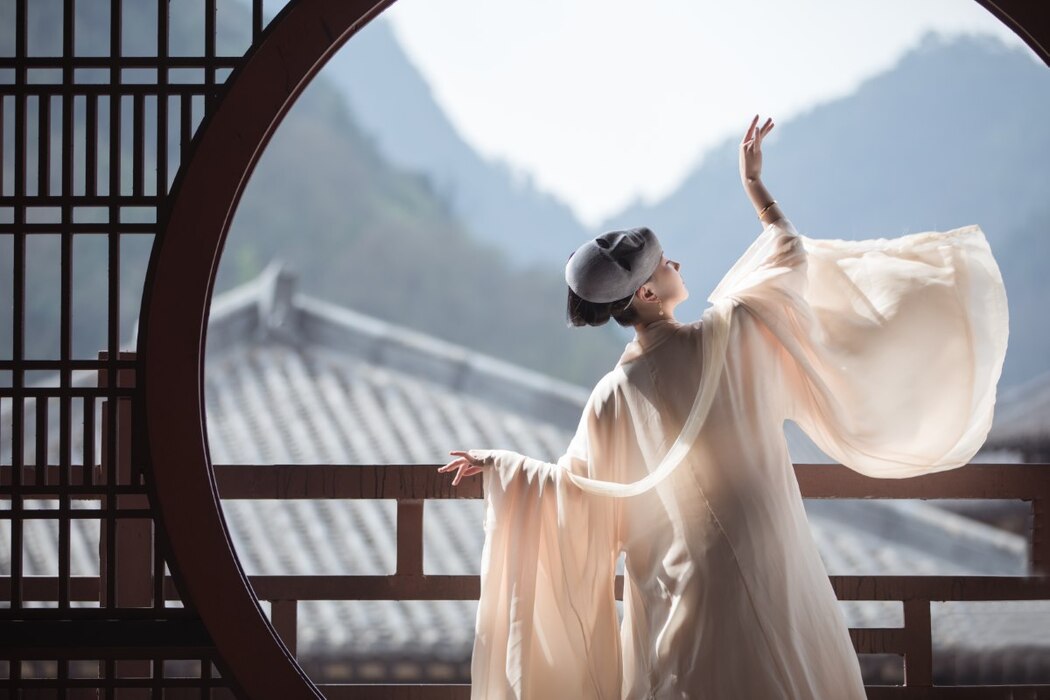 YiTuYu艺图语 Vol.2054 Suan La Tang Er