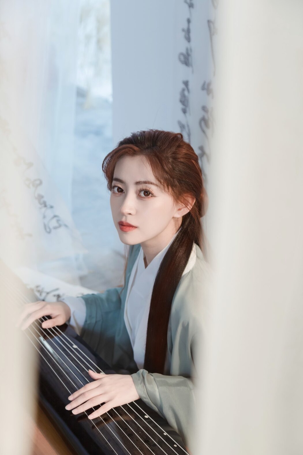 YiTuYu艺图语 Vol.2077 Yi Xuan
