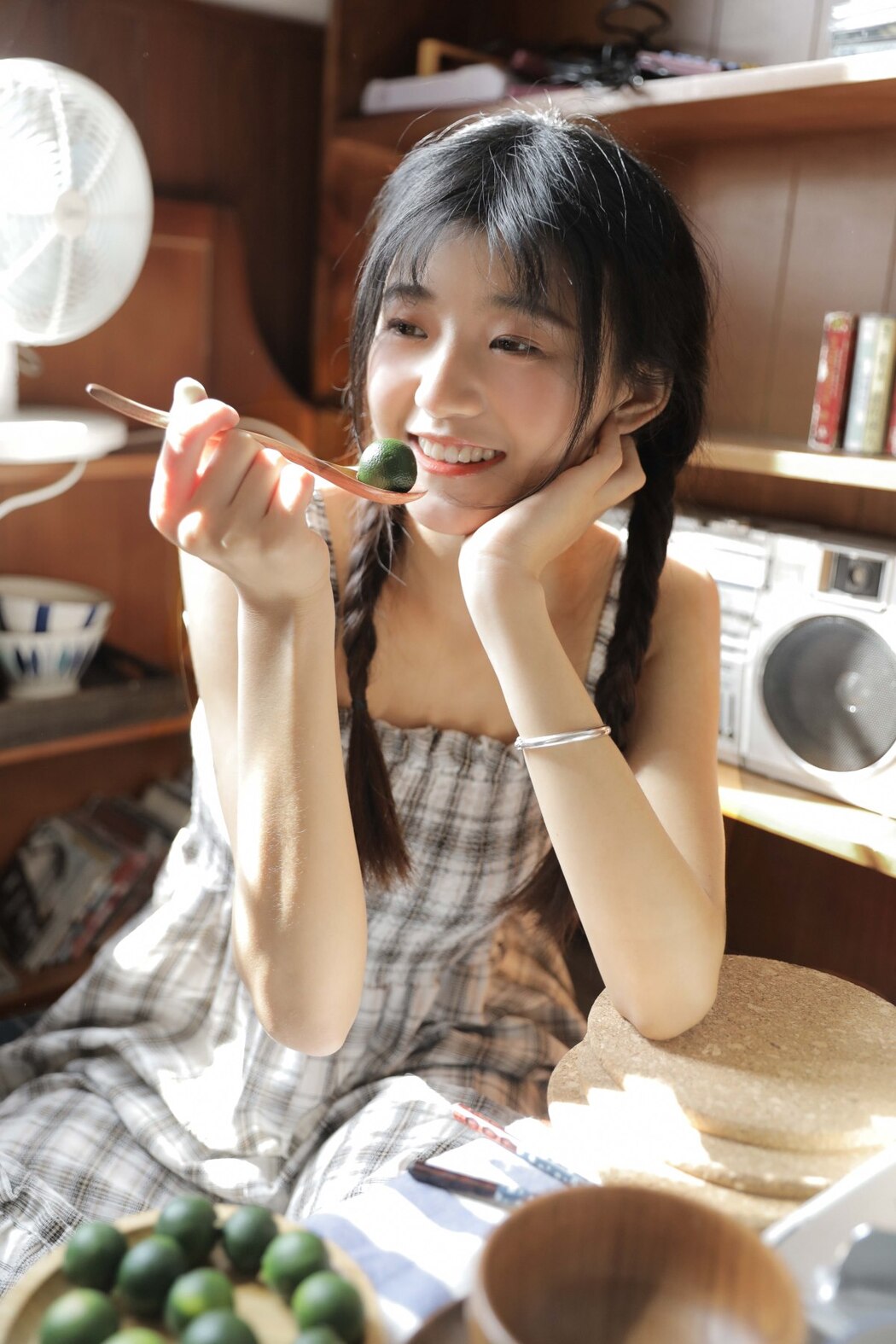YiTuYu艺图语 Vol.2090 Nanakor