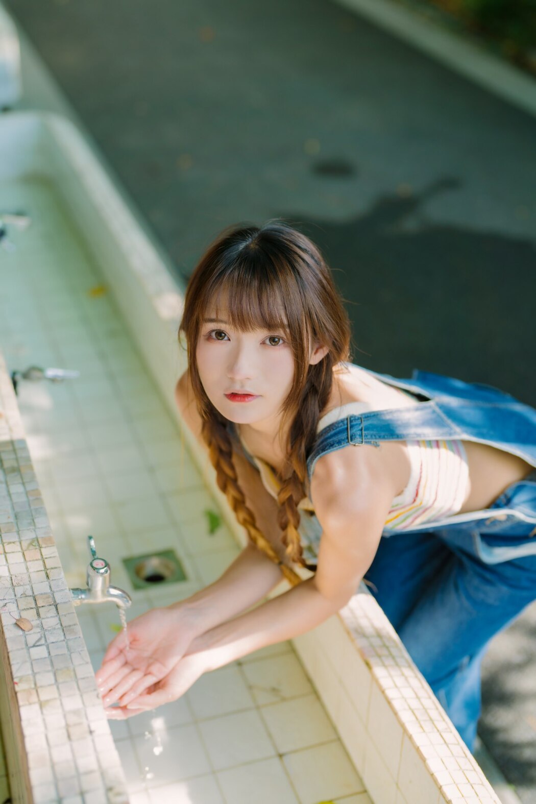 YiTuYu艺图语 Vol.2073 Tu Zi Zzz Bu Chi Hu Luo Bo