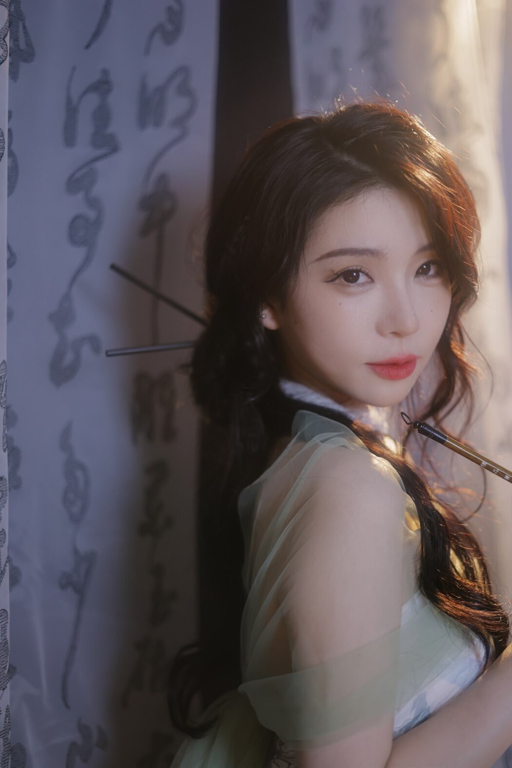 YiTuYu艺图语 Vol.2067 Rong Rong