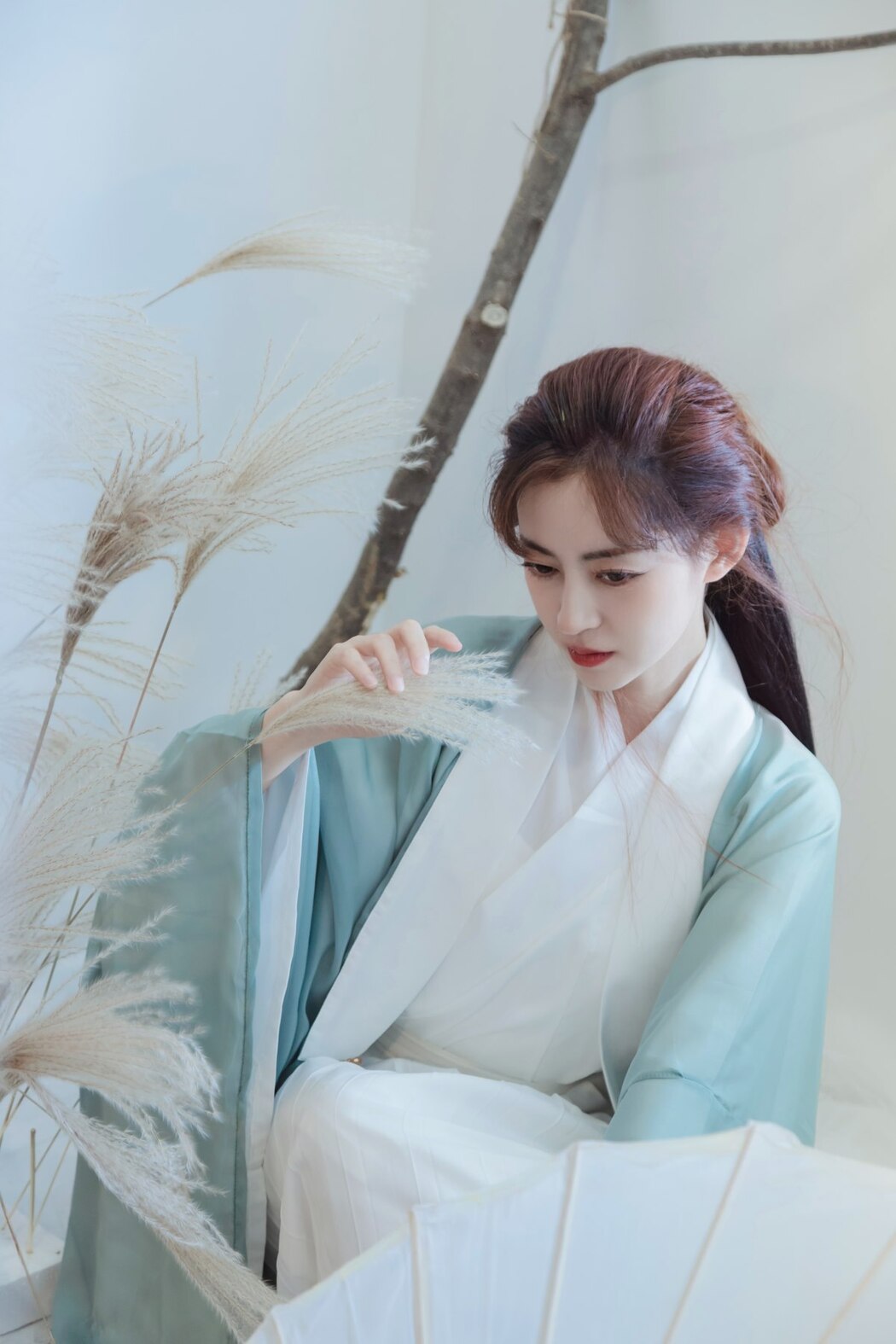 YiTuYu艺图语 Vol.2077 Yi Xuan