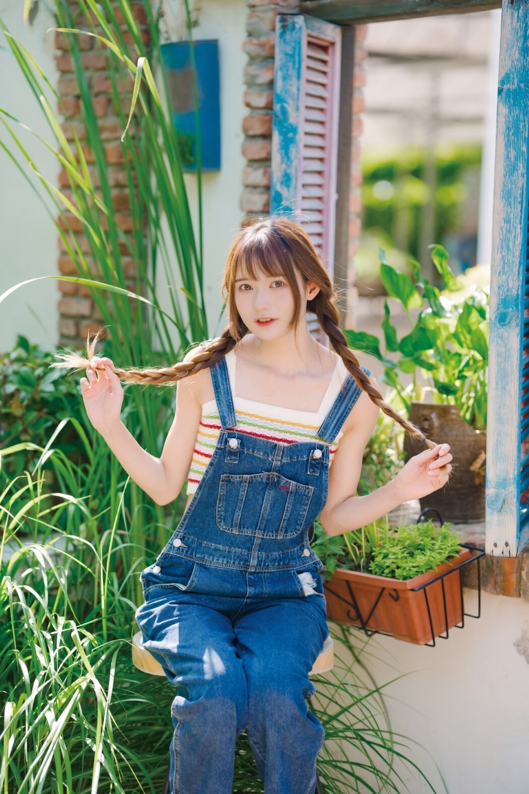 YiTuYu艺图语 Vol.2073 Tu Zi Zzz Bu Chi Hu Luo Bo