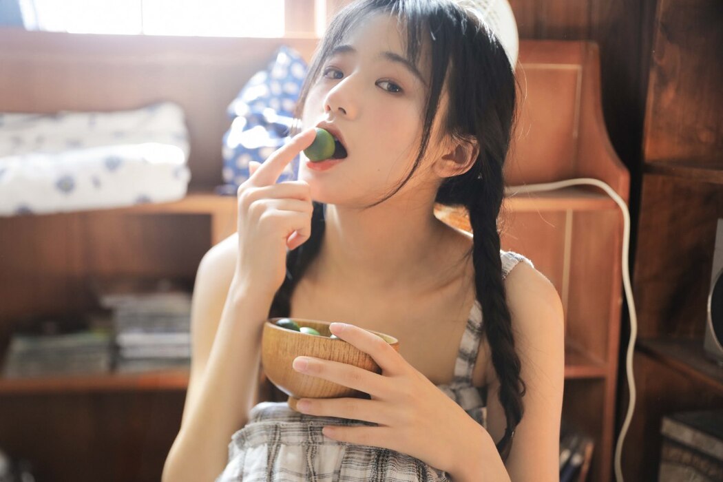 YiTuYu艺图语 Vol.2090 Nanakor