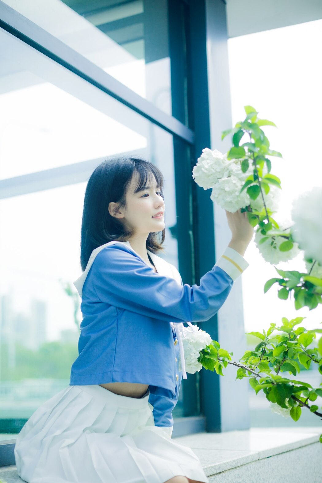 YiTuYu艺图语 Vol.2079 Xiao Yi Mei Mei Cute