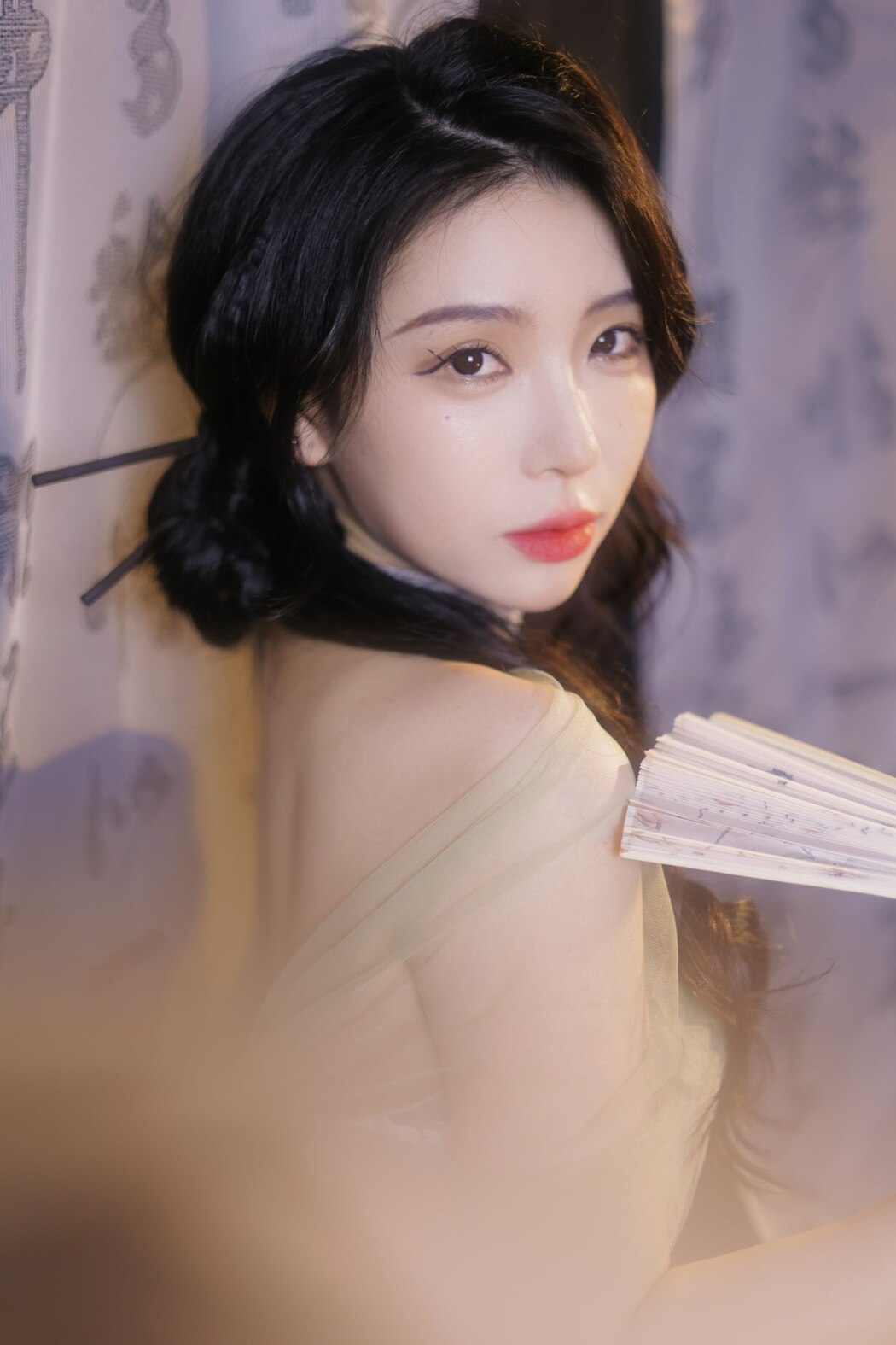 YiTuYu艺图语 Vol.2067 Rong Rong