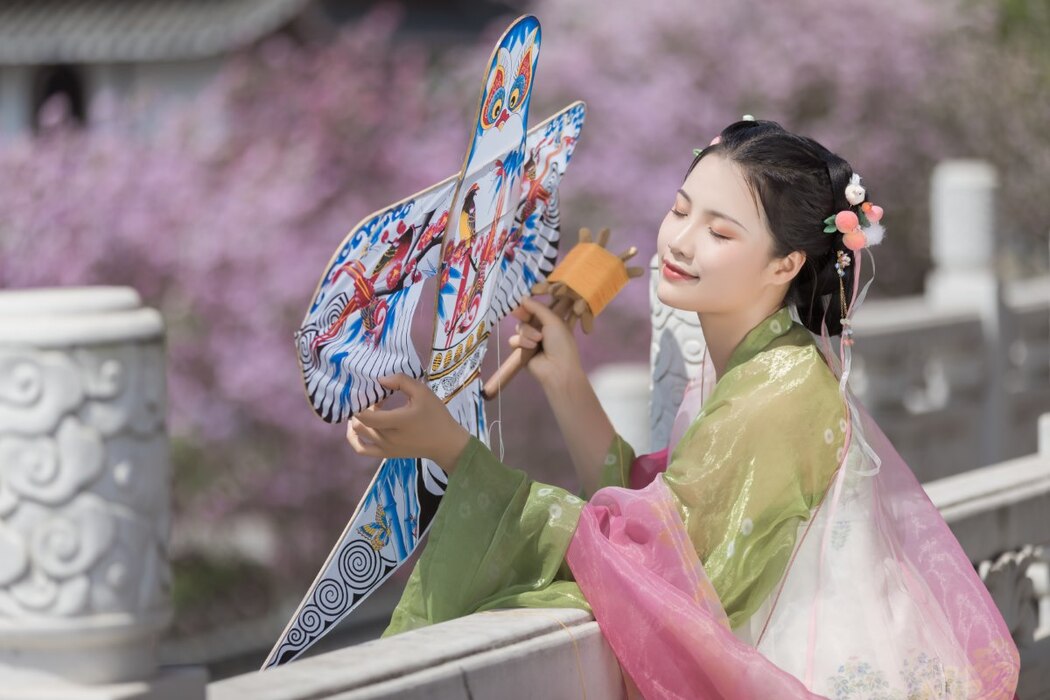 YiTuYu艺图语 Vol.2089 Liu Ha La Zi