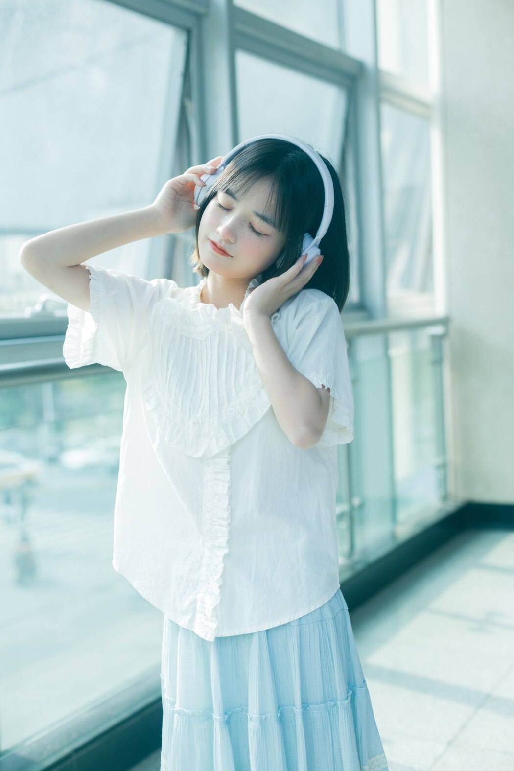 YiTuYu艺图语 Vol.2096 Xiao Yi Mei Mei Cute