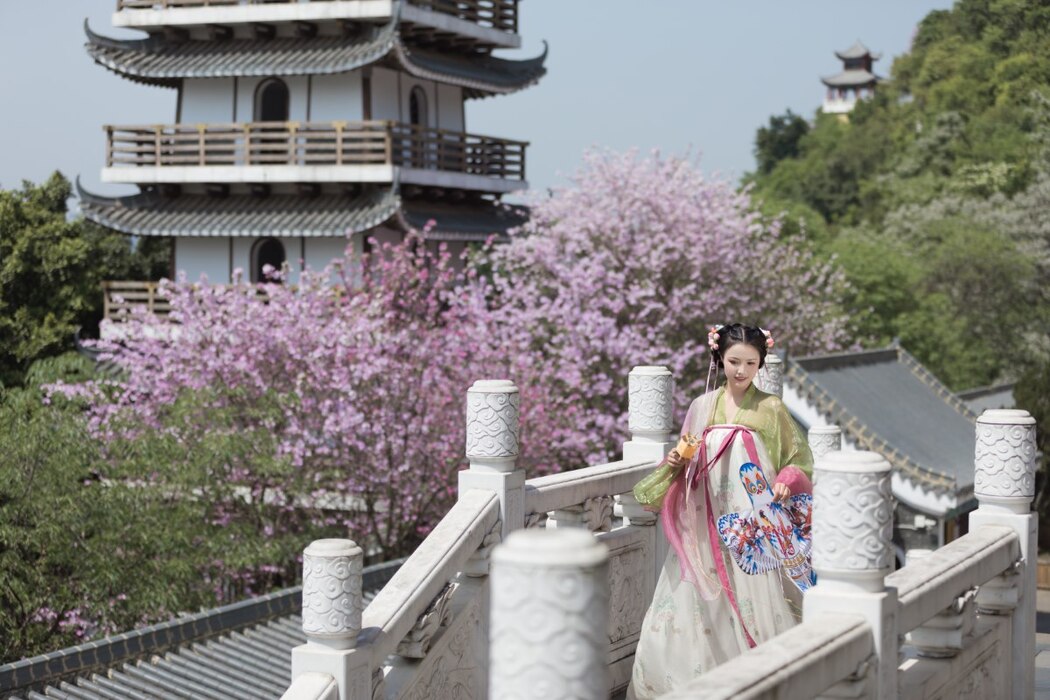 YiTuYu艺图语 Vol.2089 Liu Ha La Zi