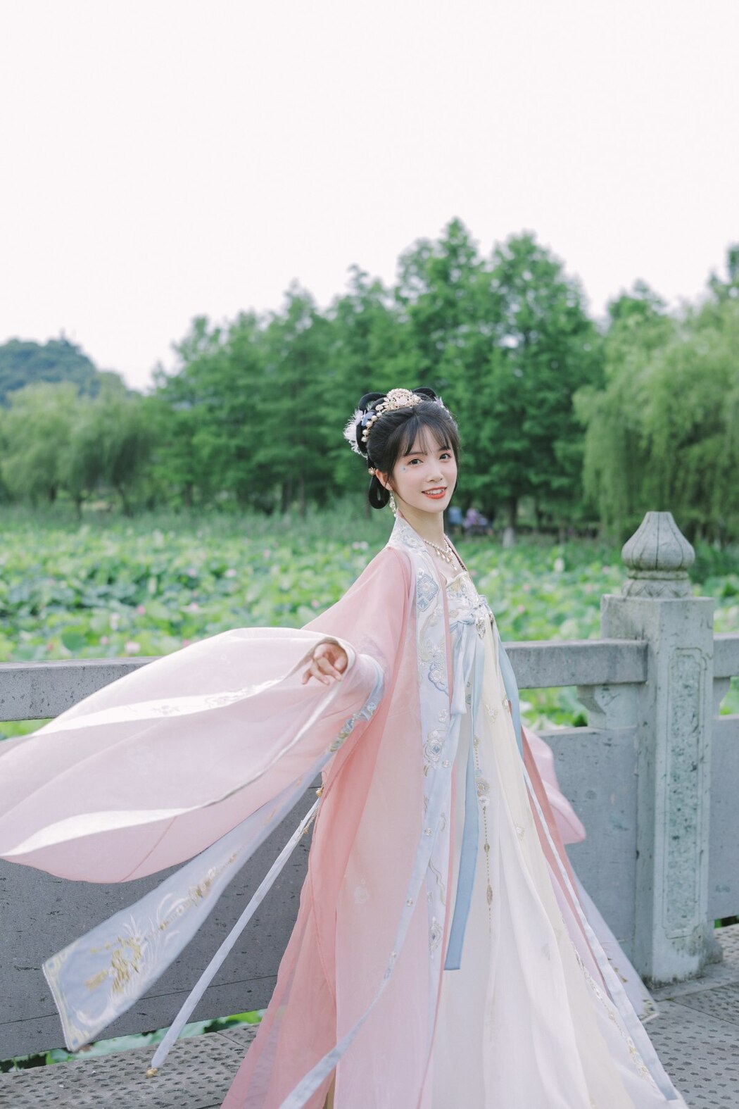 YiTuYu艺图语 Vol.2097 Yi Zhi A Meng Zai