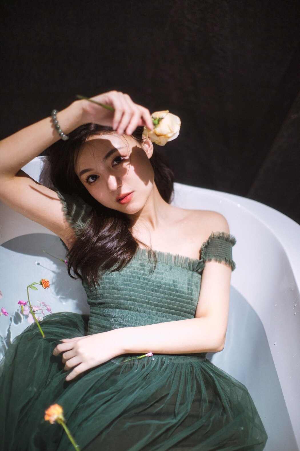 YiTuYu艺图语 Vol.2046 Xia Yun Shi Zhi Xiao Kao La