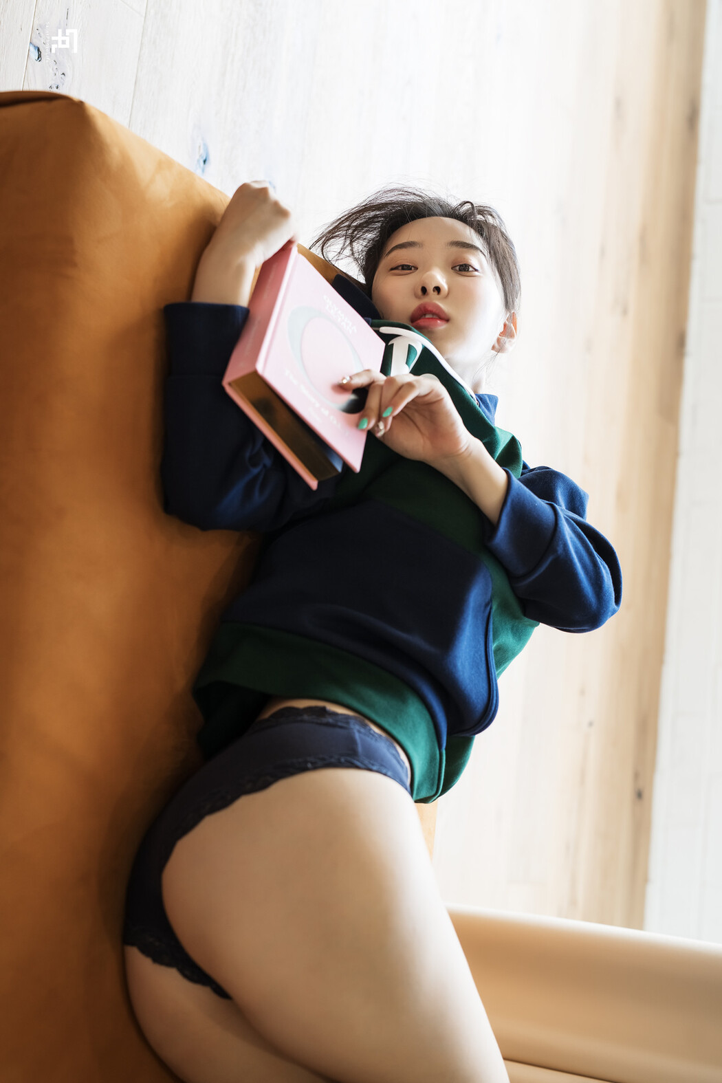 Shin Jae-Eun 신재은, Saint PhotoLife &ldquo;Zenny’s daily life&rdquo;