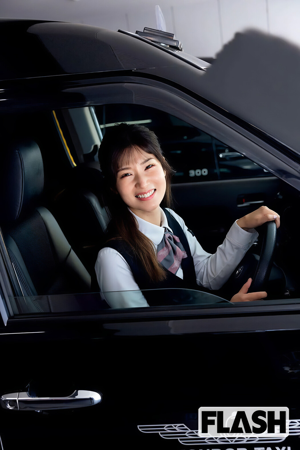 Yuiko Nakajima 中島由依子, FLASH 2025.05.20 (フラッシュ 2025年5月20日号)