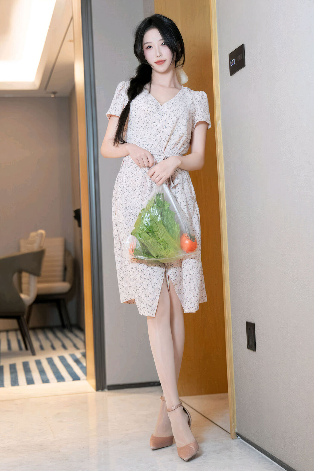 Coser@抖娘-利世 – 保姆与老头 Part1 Cover Photo