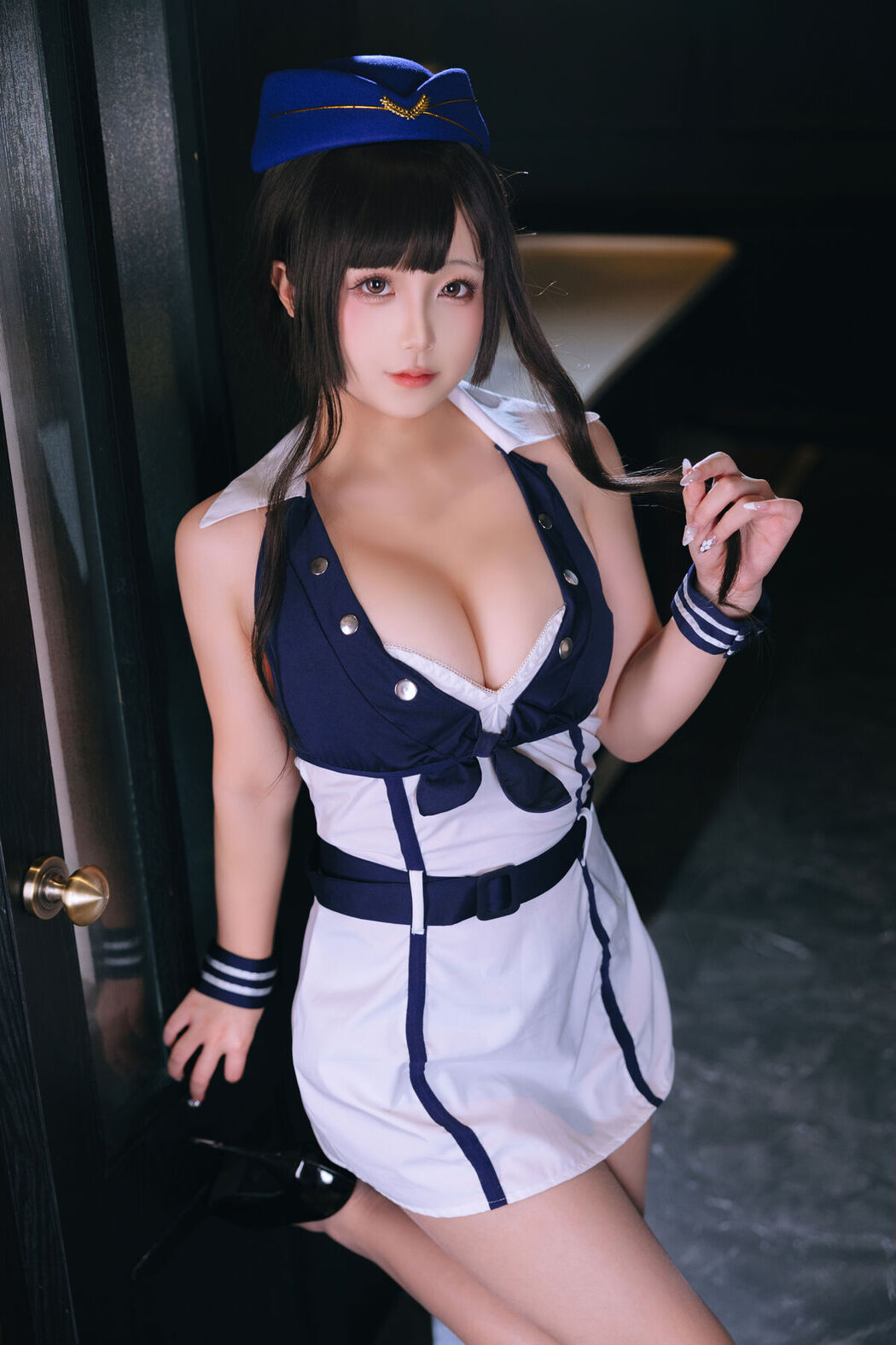 Coser@日奈娇 – 头等舱休息室 Part1