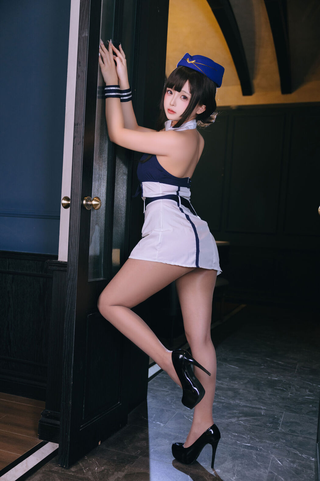 Coser@日奈娇 – 头等舱休息室 Part1