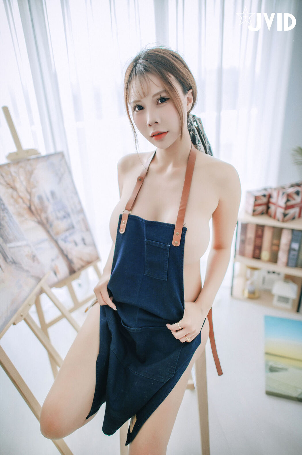 JVID Ai Fei 艾妃 – 一手無法掌握 I級核彈 艾妃 禽色繪師の巨汝誘惑 Part2