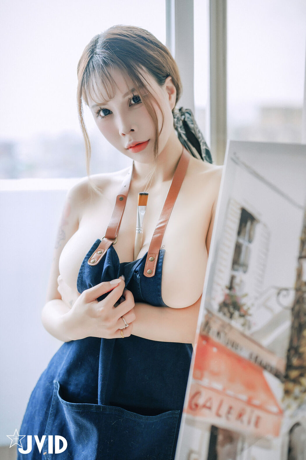 JVID Ai Fei 艾妃 – 一手無法掌握 I級核彈 艾妃 禽色繪師の巨汝誘惑 Part2