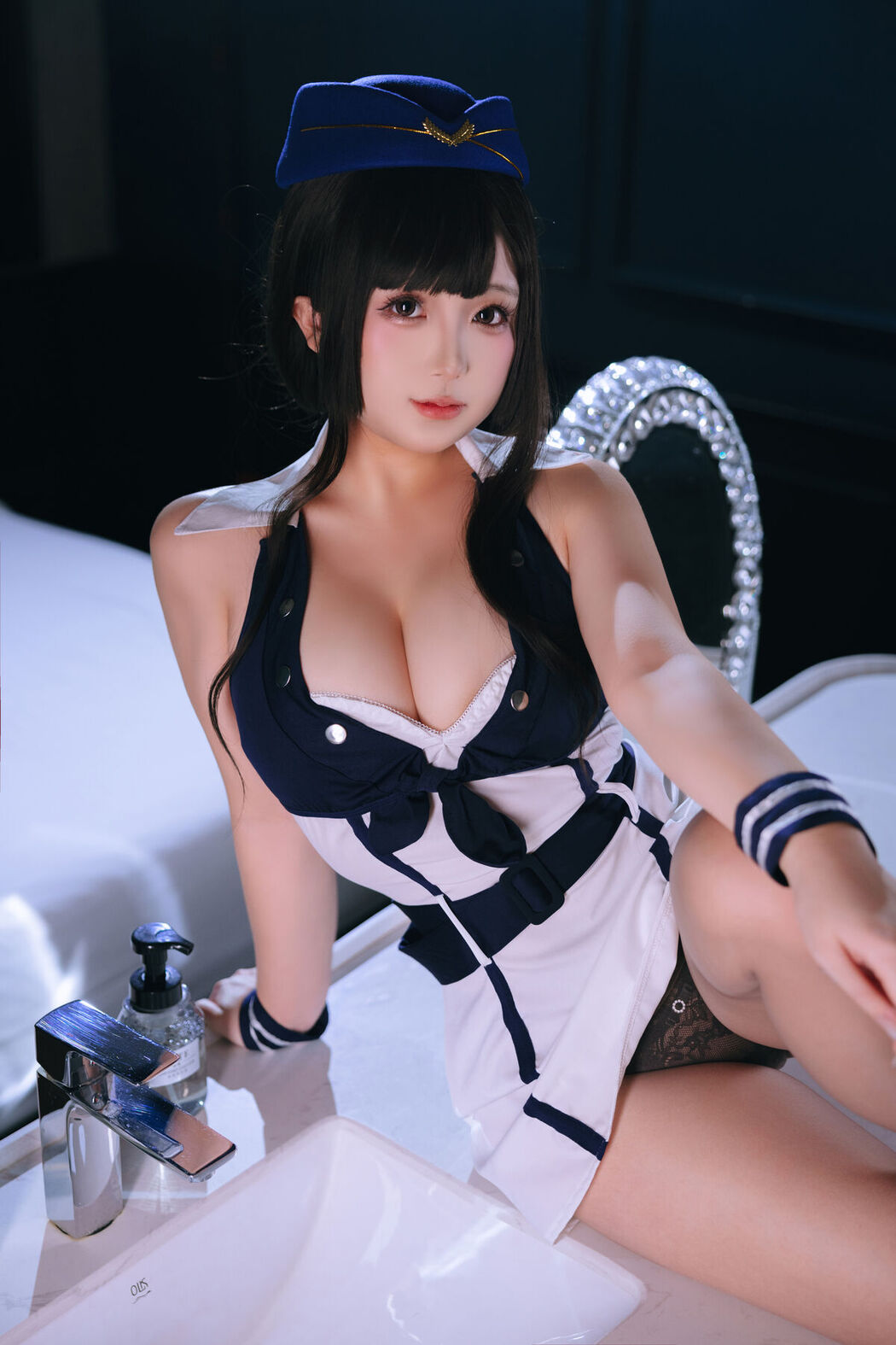 Coser@日奈娇 – 头等舱休息室 Part1