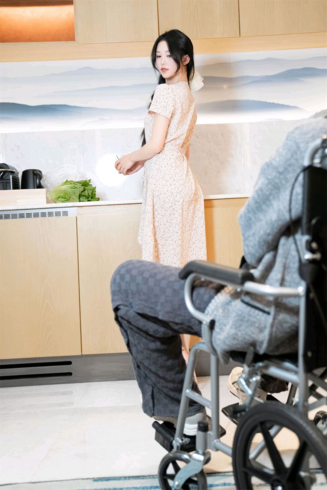 Coser@抖娘-利世 – 保姆与老头 Part1