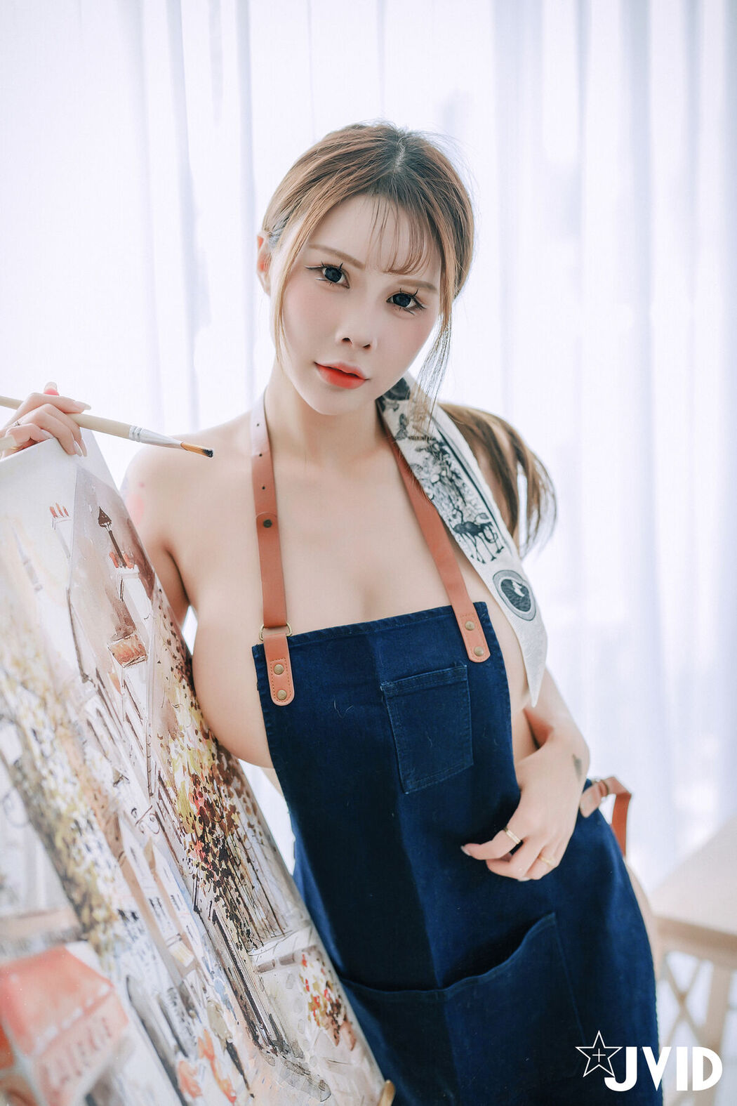 JVID Ai Fei 艾妃 – 一手無法掌握 I級核彈 艾妃 禽色繪師の巨汝誘惑 Part1