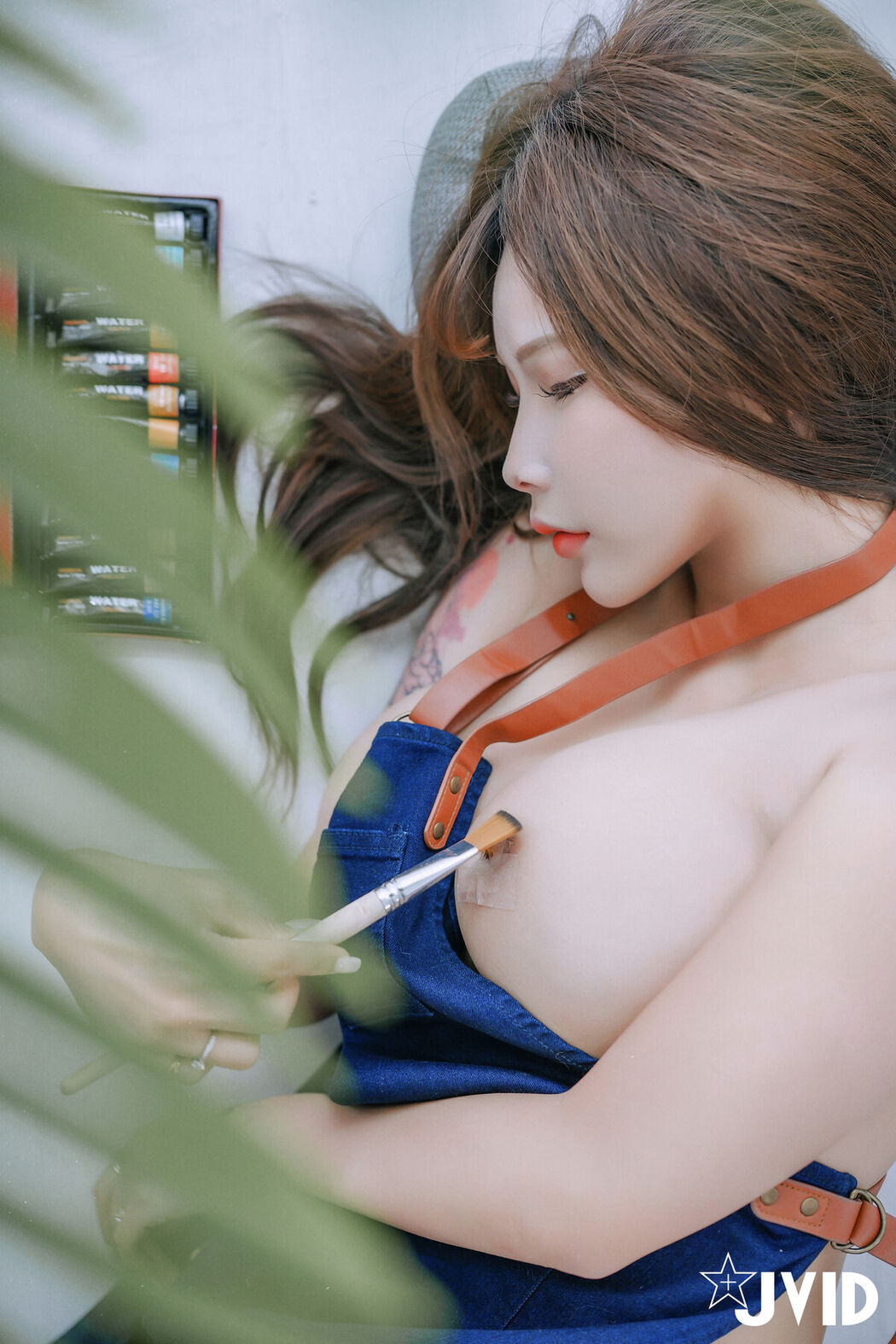 JVID Ai Fei 艾妃 – 一手無法掌握 I級核彈 艾妃 禽色繪師の巨汝誘惑 Part1