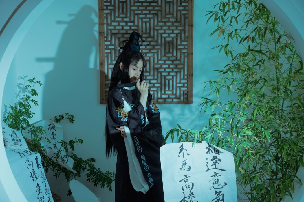 YiTuYu艺图语 Vol.2133 Yi Xuan