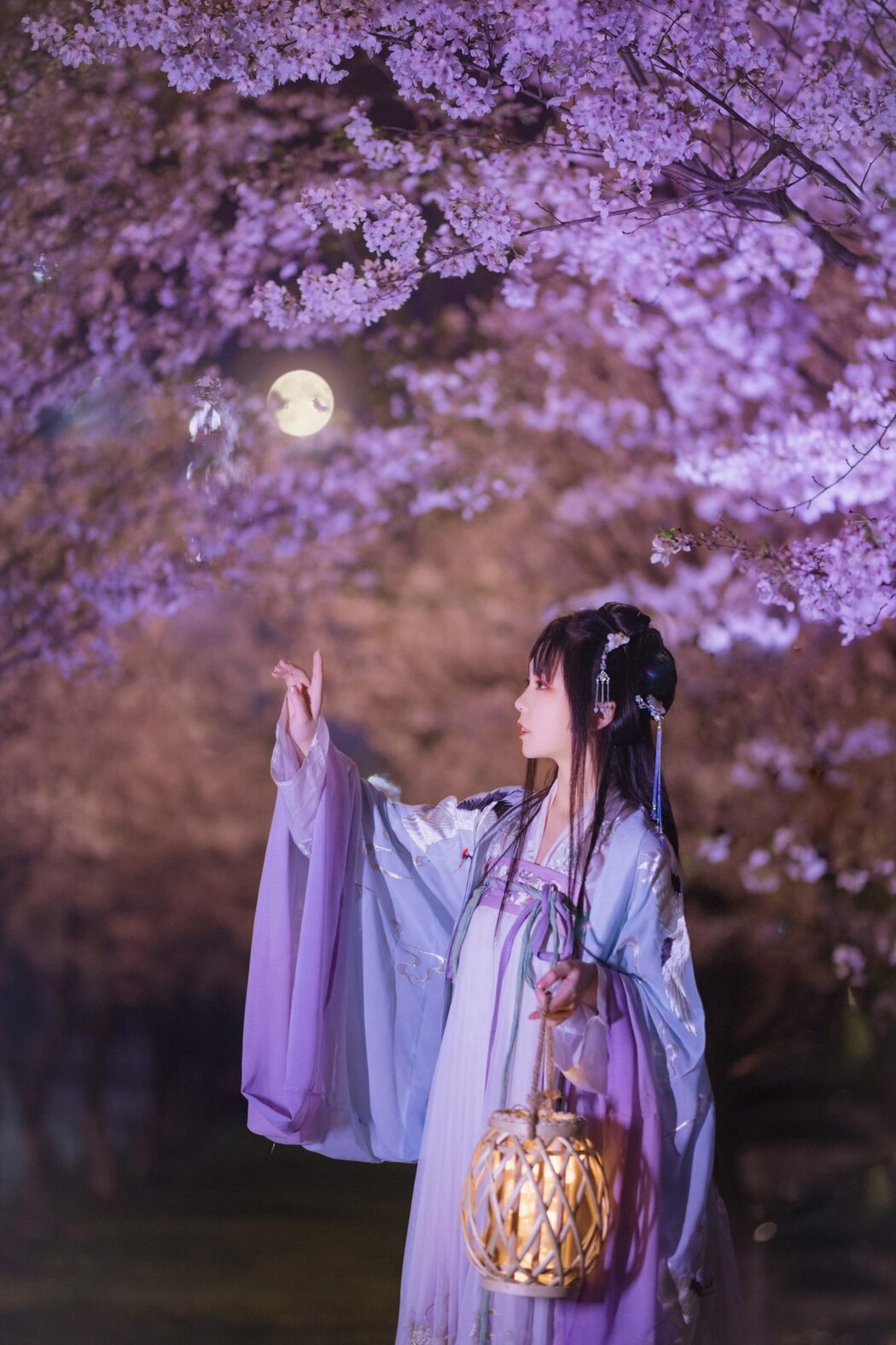 YiTuYu艺图语 Vol.2209 Qian Mo Hong Chen