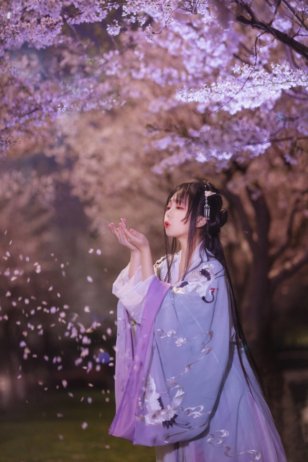 YiTuYu艺图语 Vol.2209 Qian Mo Hong Chen