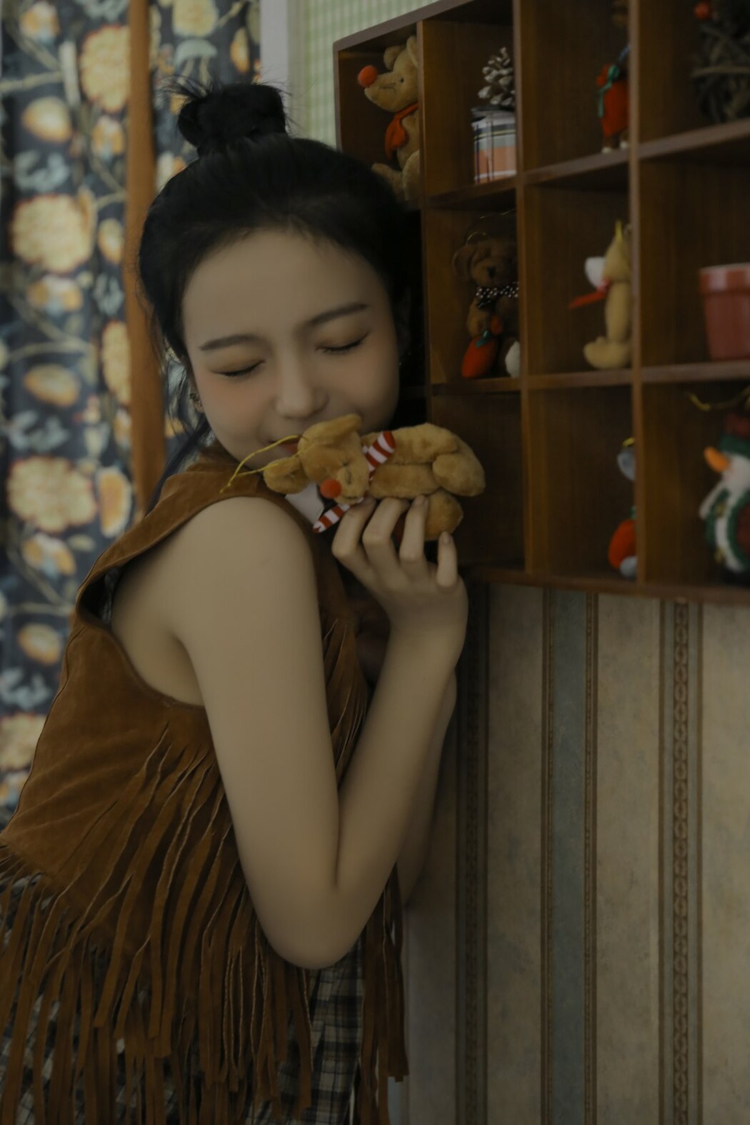 YiTuYu艺图语 Vol.2153 Xi Xi Xi