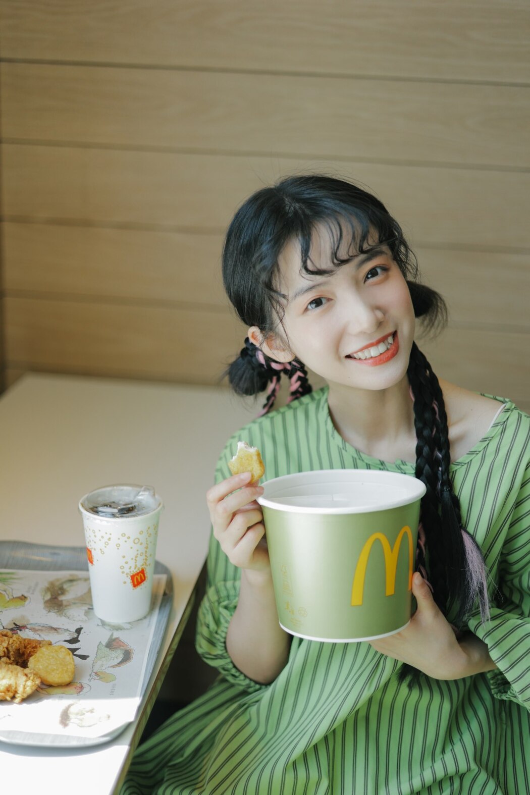 YiTuYu艺图语 Vol.2141 Yi Zhi A Meng Zai