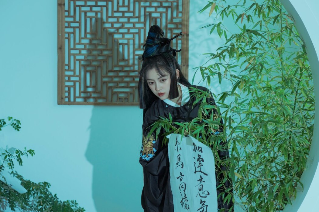 YiTuYu艺图语 Vol.2133 Yi Xuan
