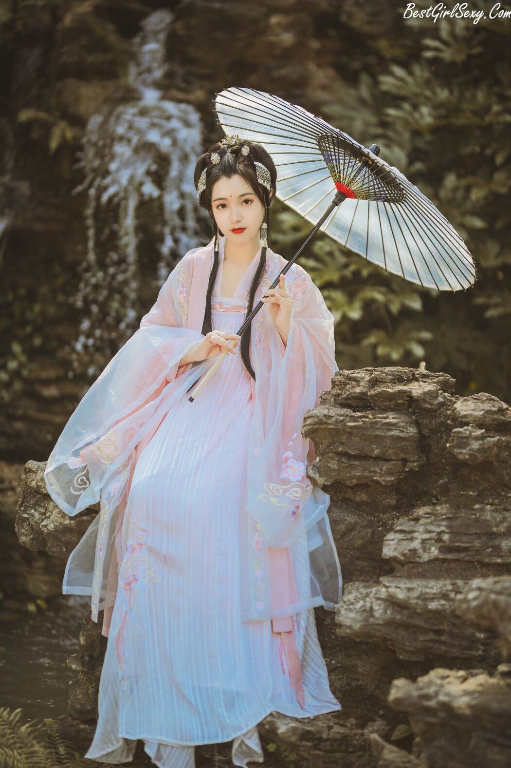 YiTuYu艺图语 Vol.216 Yi Ming