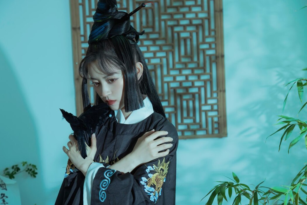 YiTuYu艺图语 Vol.2133 Yi Xuan