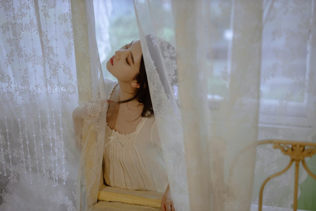 YiTuYu艺图语 Vol.2205 You Ling Hu Zi