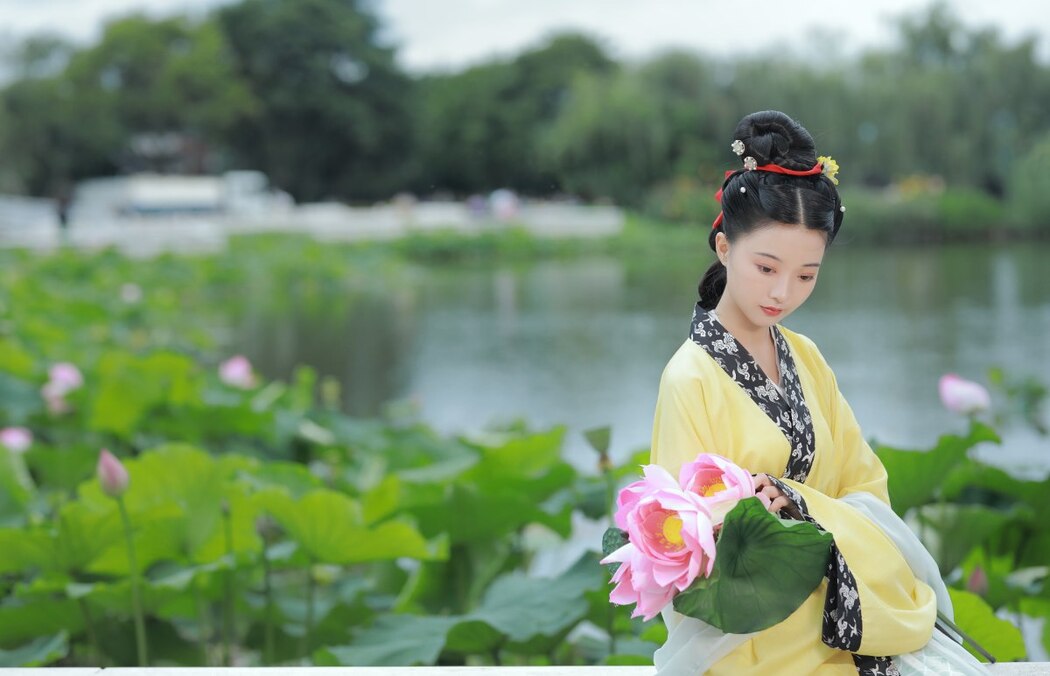 YiTuYu艺图语 Vol.2196 YunFleur