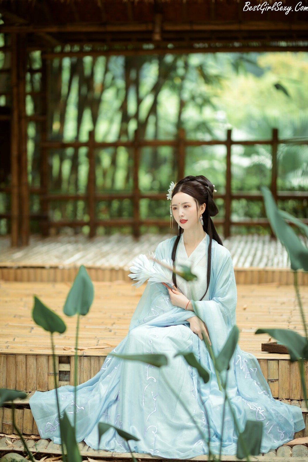 YiTuYu艺图语 Vol.219 Qian Qian