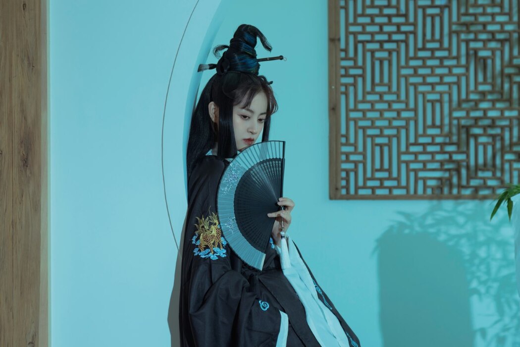 YiTuYu艺图语 Vol.2133 Yi Xuan