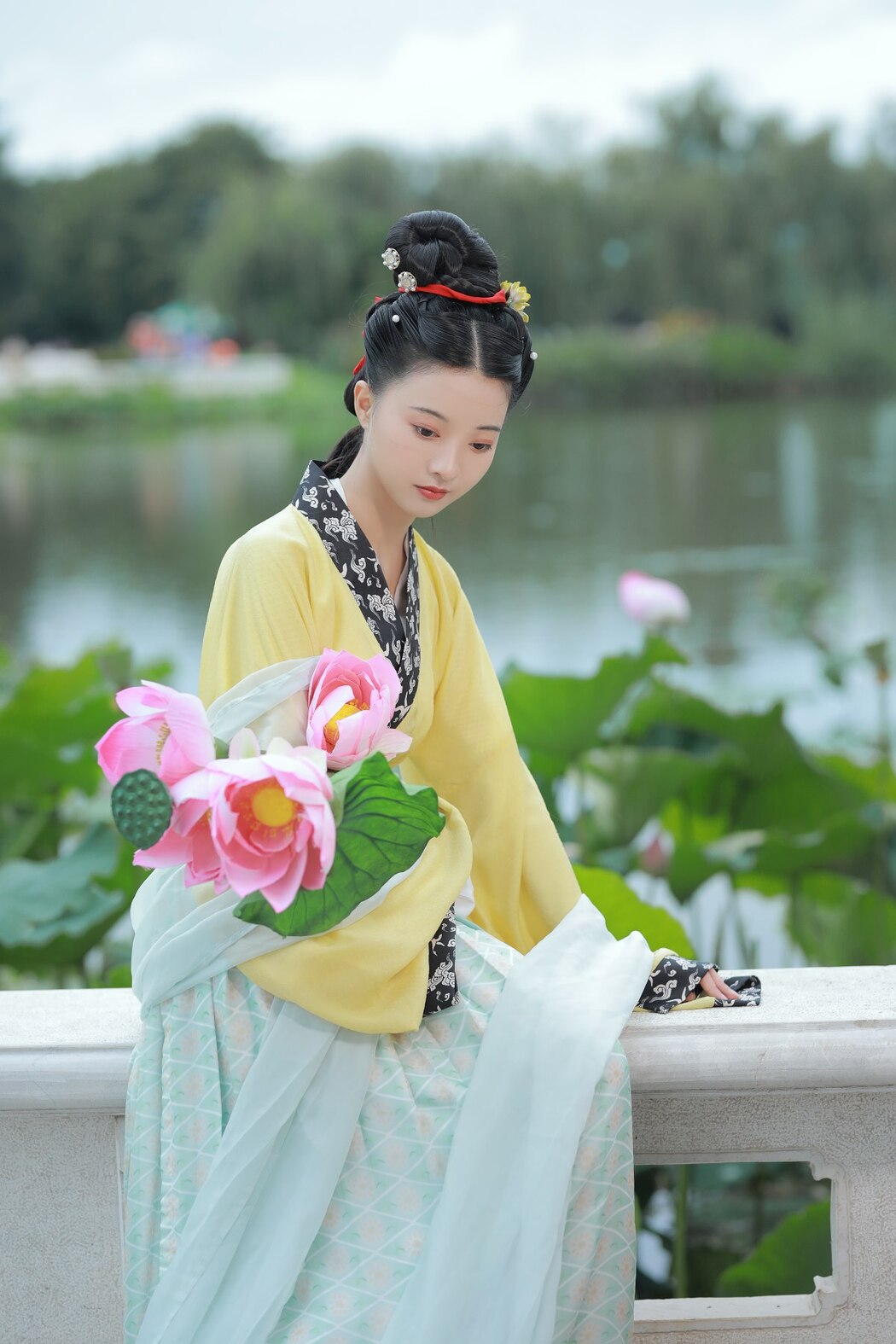 YiTuYu艺图语 Vol.2196 YunFleur