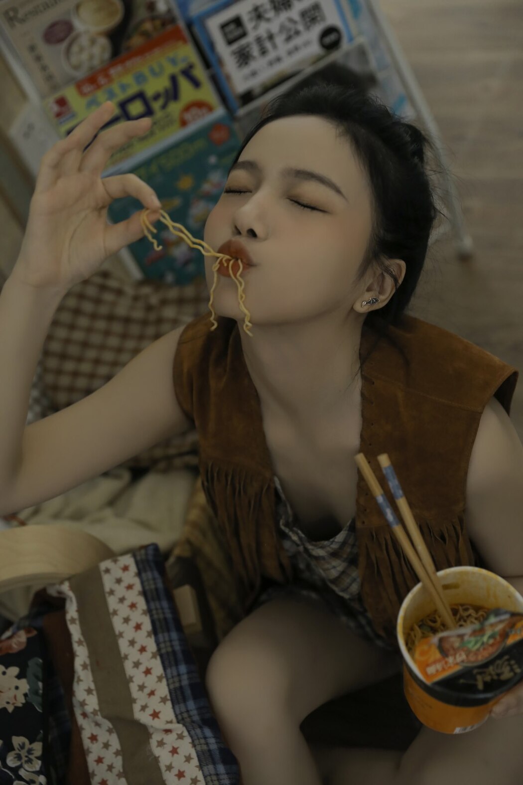 YiTuYu艺图语 Vol.2153 Xi Xi Xi