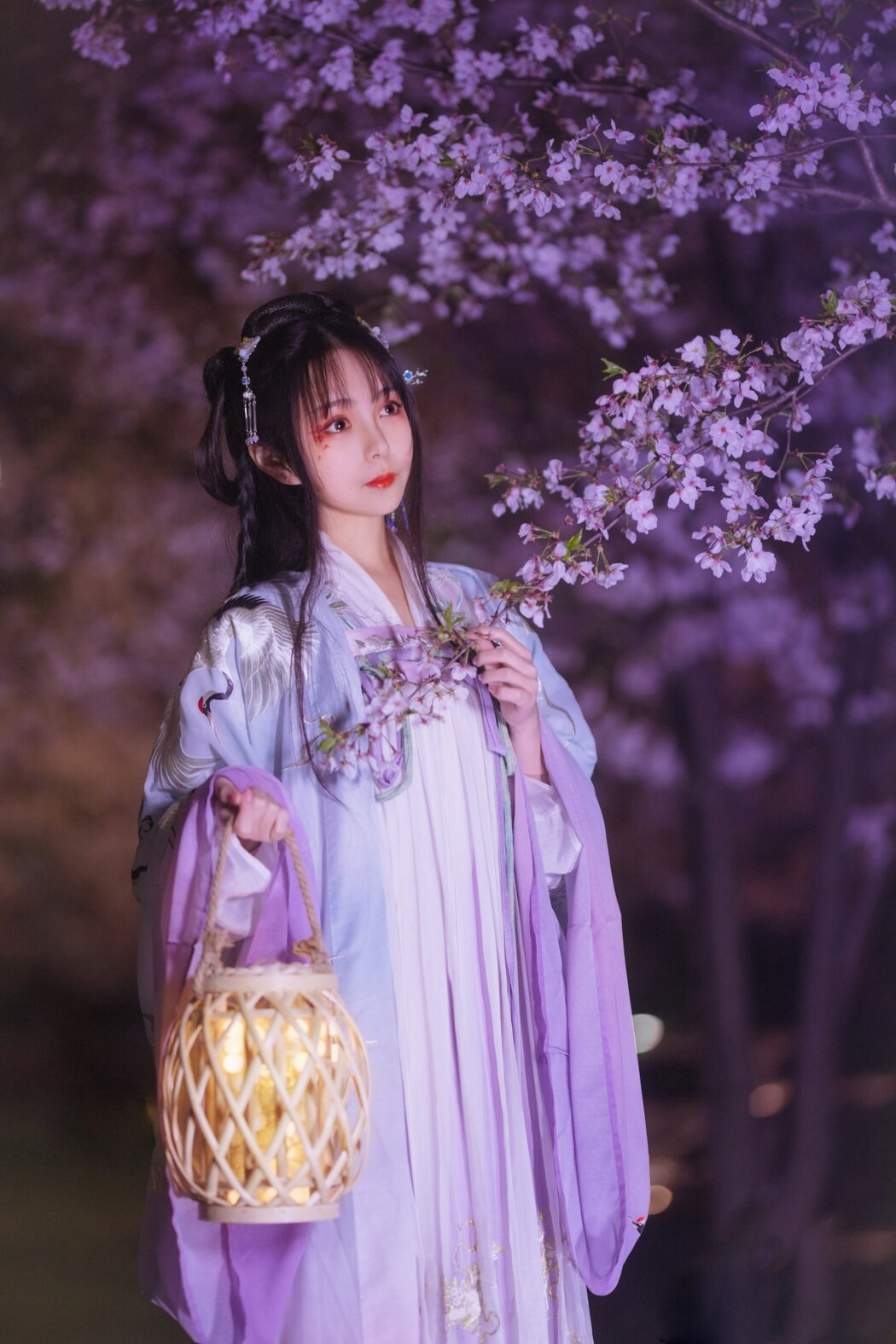 YiTuYu艺图语 Vol.2209 Qian Mo Hong Chen