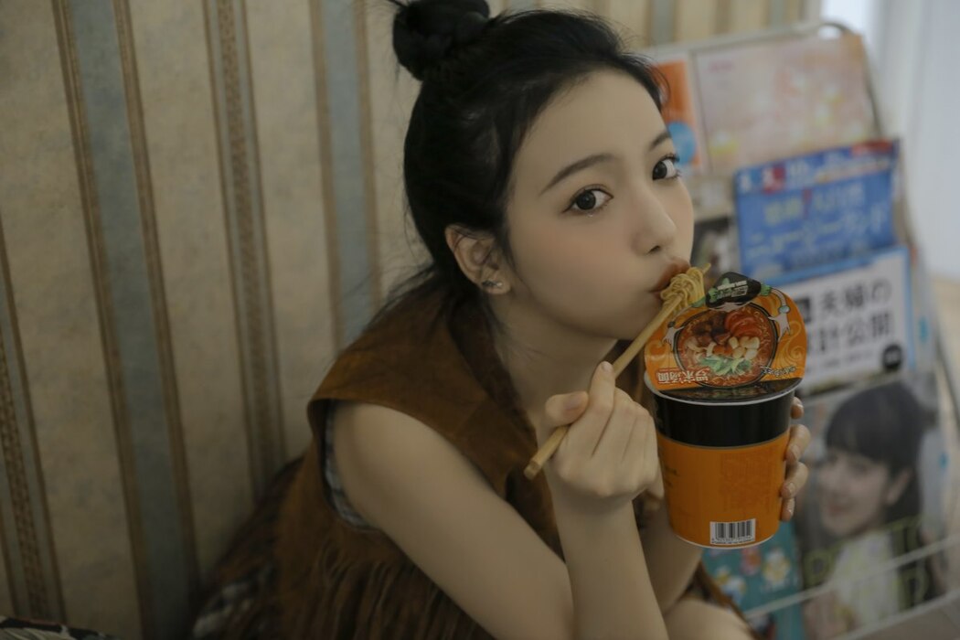 YiTuYu艺图语 Vol.2153 Xi Xi Xi