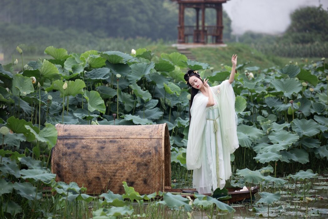 YiTuYu艺图语 Vol.2134 Ling Zi Xi