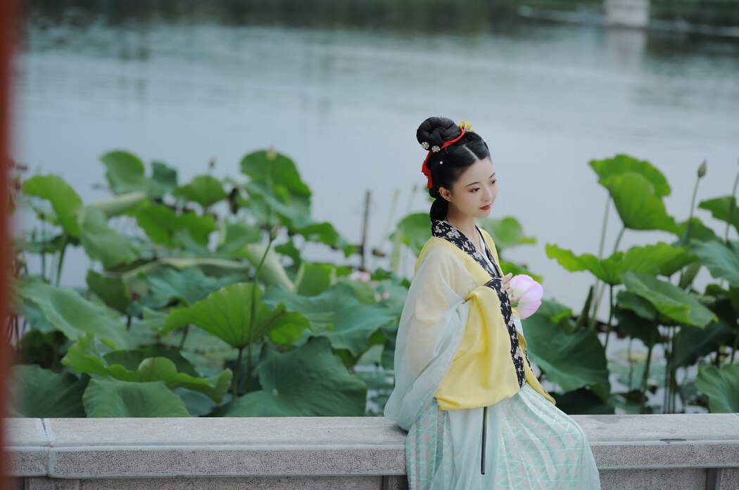 YiTuYu艺图语 Vol.2196 YunFleur