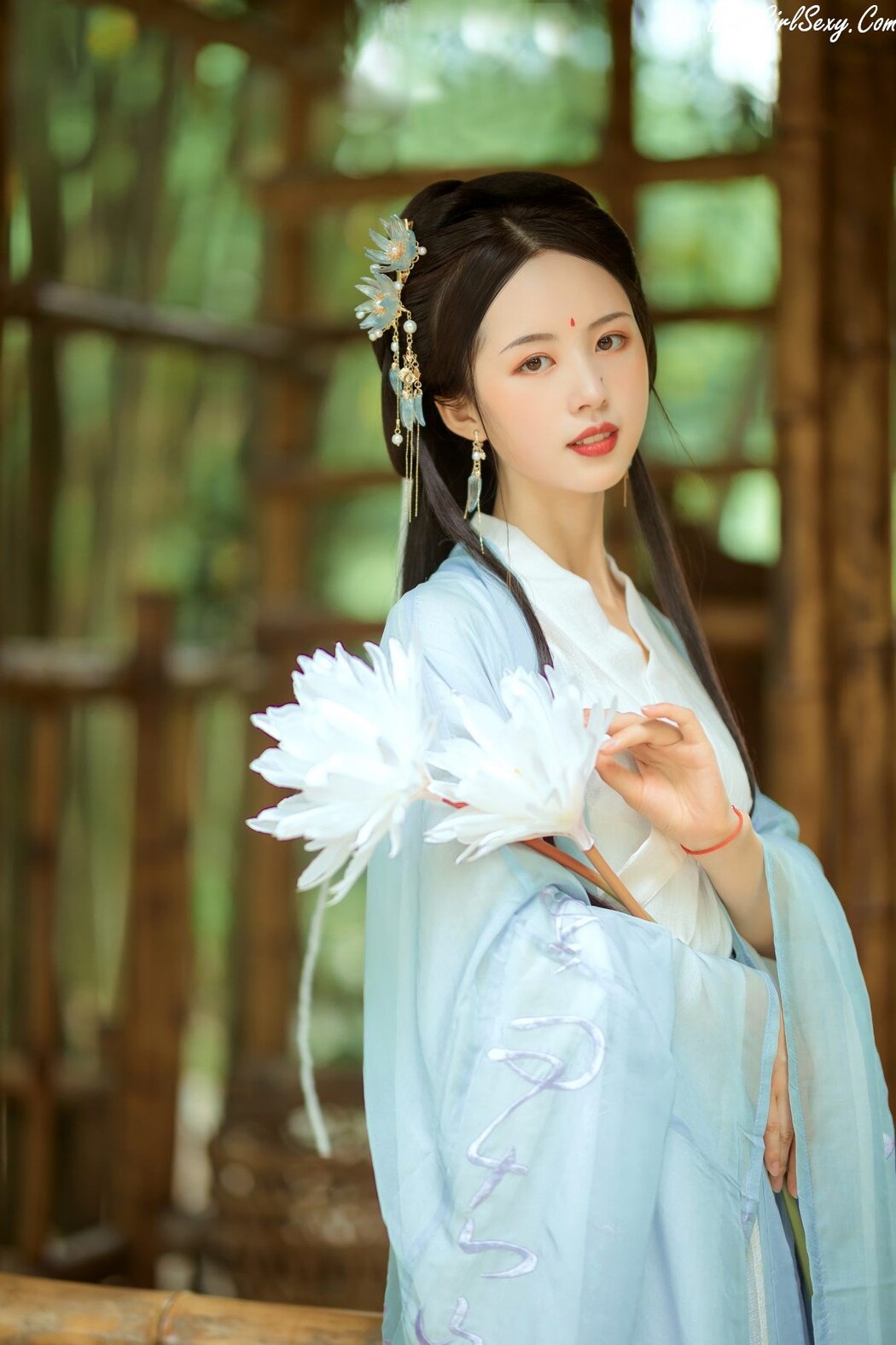 YiTuYu艺图语 Vol.219 Qian Qian