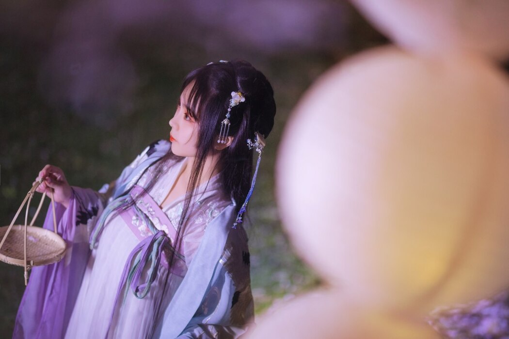 YiTuYu艺图语 Vol.2209 Qian Mo Hong Chen
