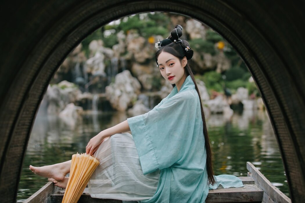 YiTuYu艺图语 Vol.2201 Ling Zi Xi